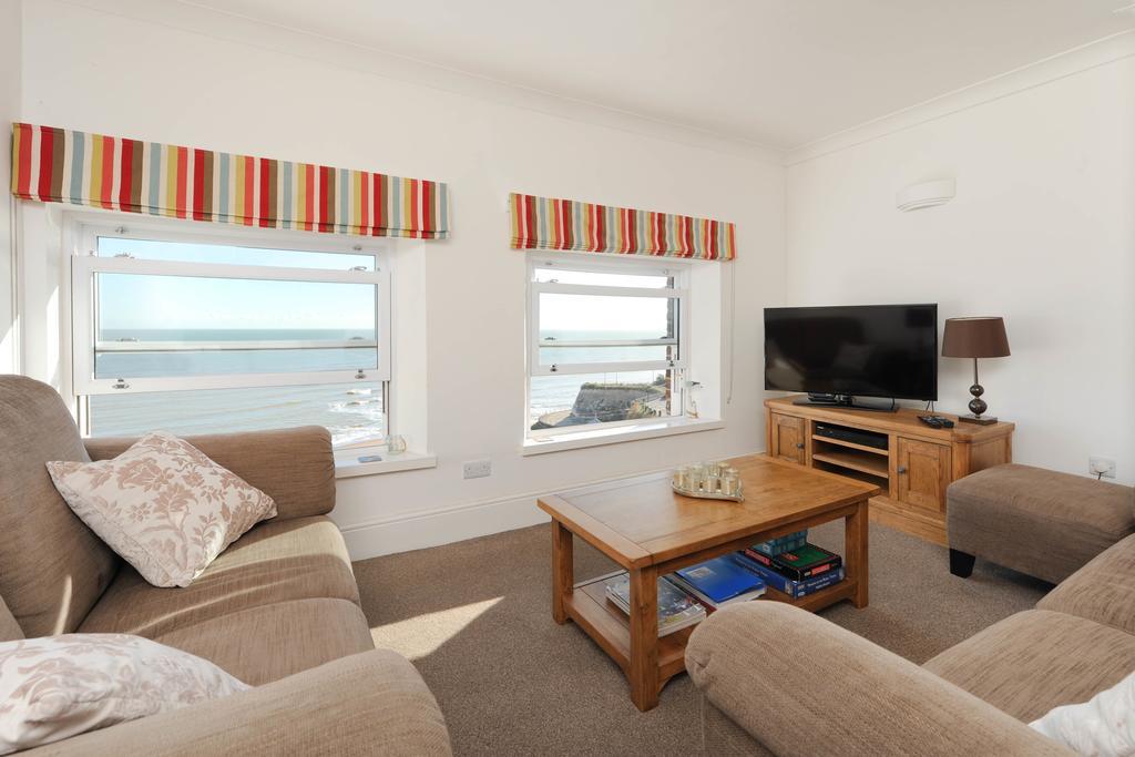 2 Bed Beach Front Apartment With Spectacular Views Overlooking Viking Bay برودستيرز المظهر الخارجي الصورة